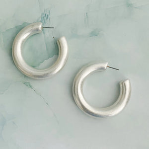 Round and Smooth Large Hoop Earrings