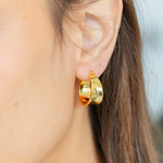 Load image into Gallery viewer, Statement Latch Hook Hoops
